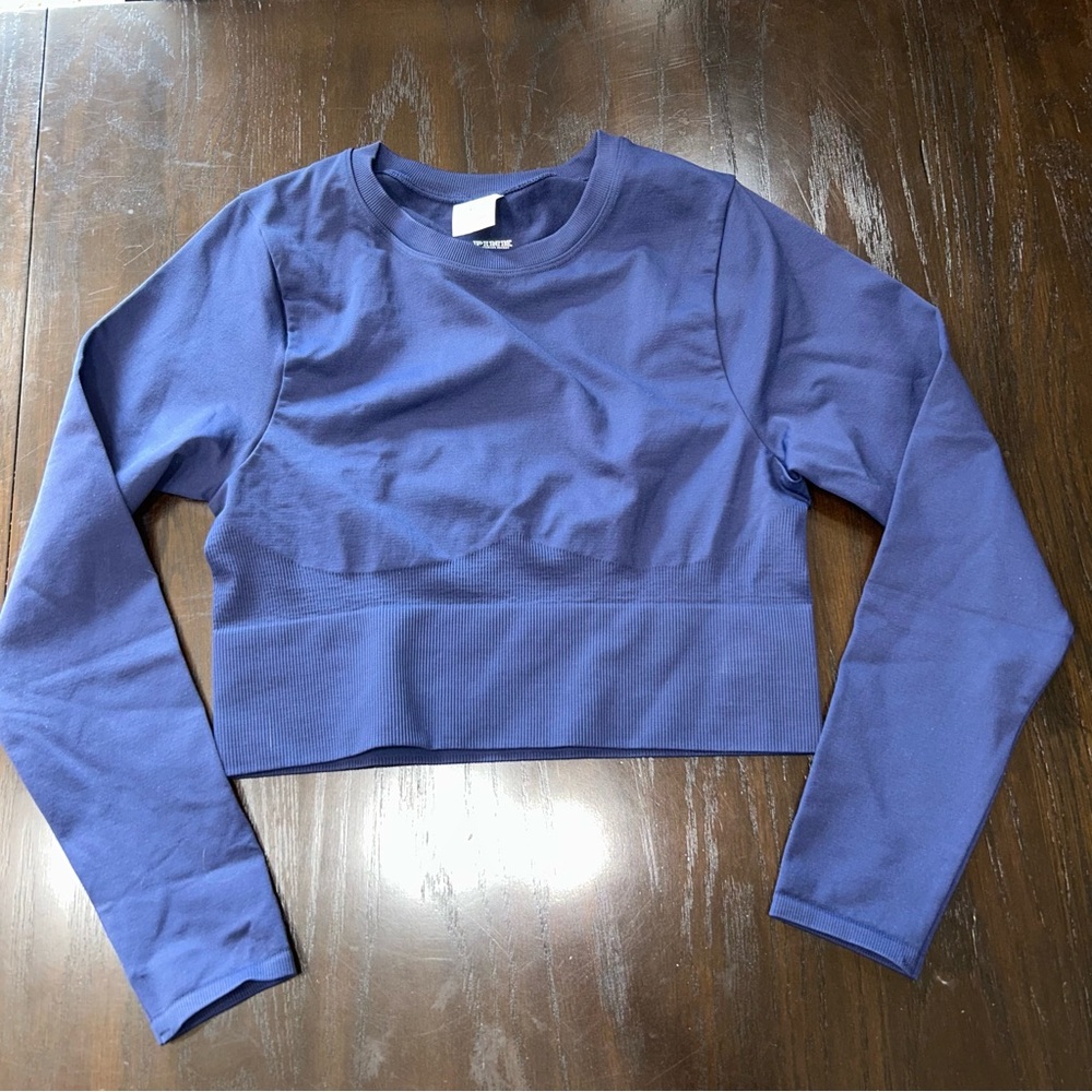 PINK blue long sleeve crop top LARGE